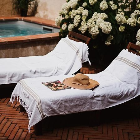 ミルポワ Demeure De La Carmine, Sejour Bien-Etre D'Exception, Piscine, Hammam, Champagne Bed & Breakfast エクステリア 写真