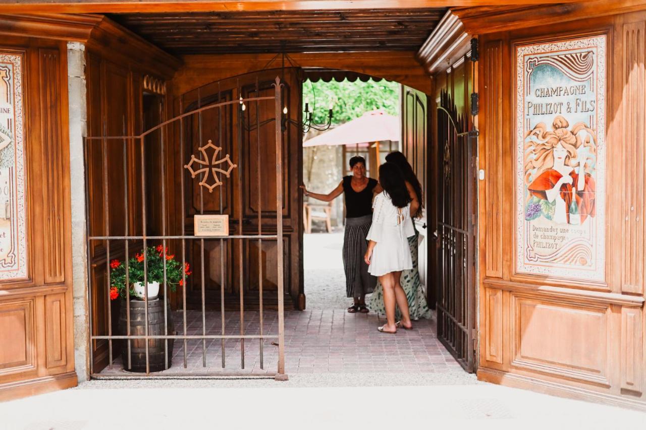 ミルポワ Demeure De La Carmine, Sejour Bien-Etre D'Exception, Piscine, Hammam, Champagne Bed & Breakfast エクステリア 写真