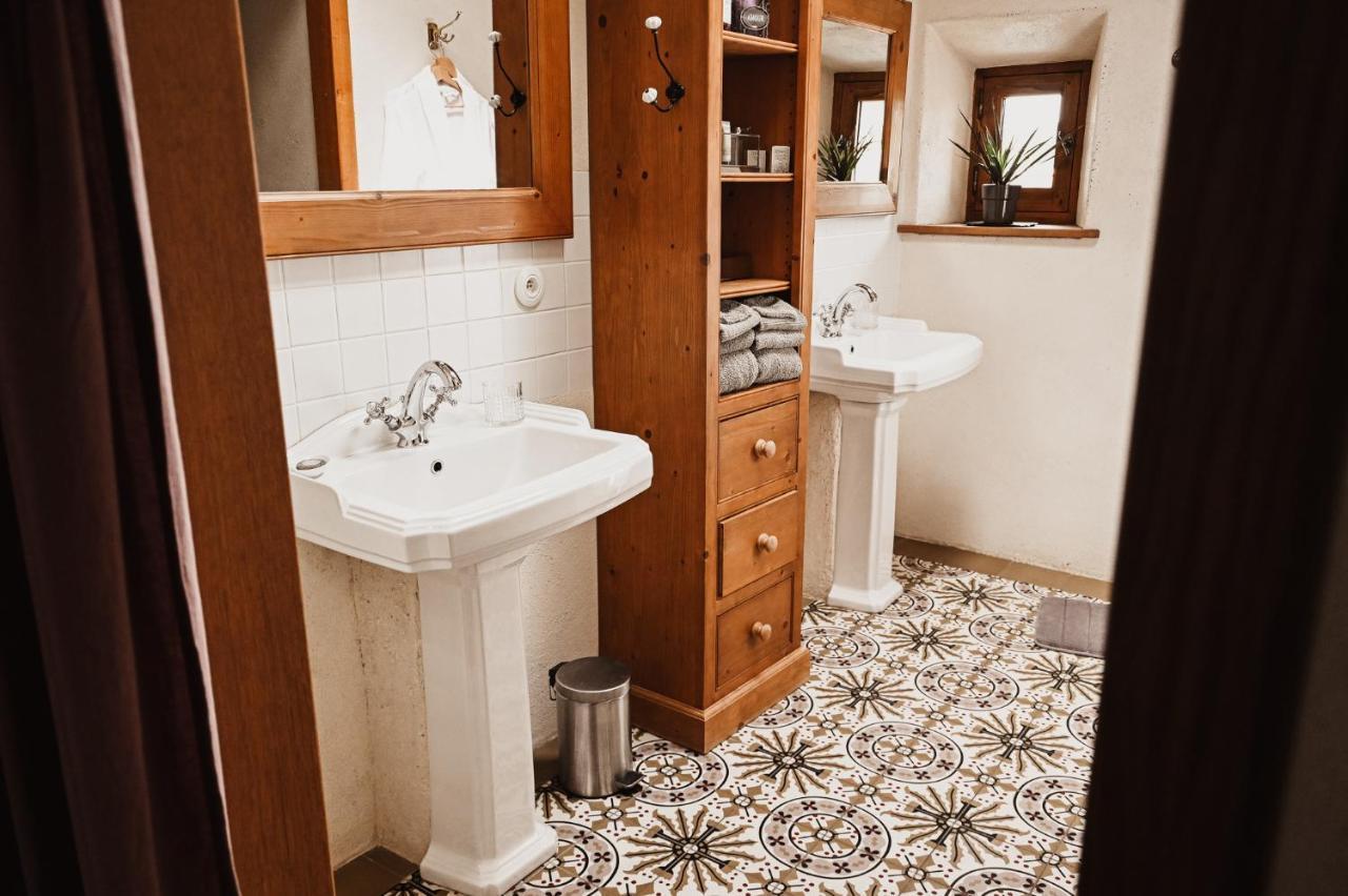 ミルポワ Demeure De La Carmine, Sejour Bien-Etre D'Exception, Piscine, Hammam, Champagne Bed & Breakfast エクステリア 写真
