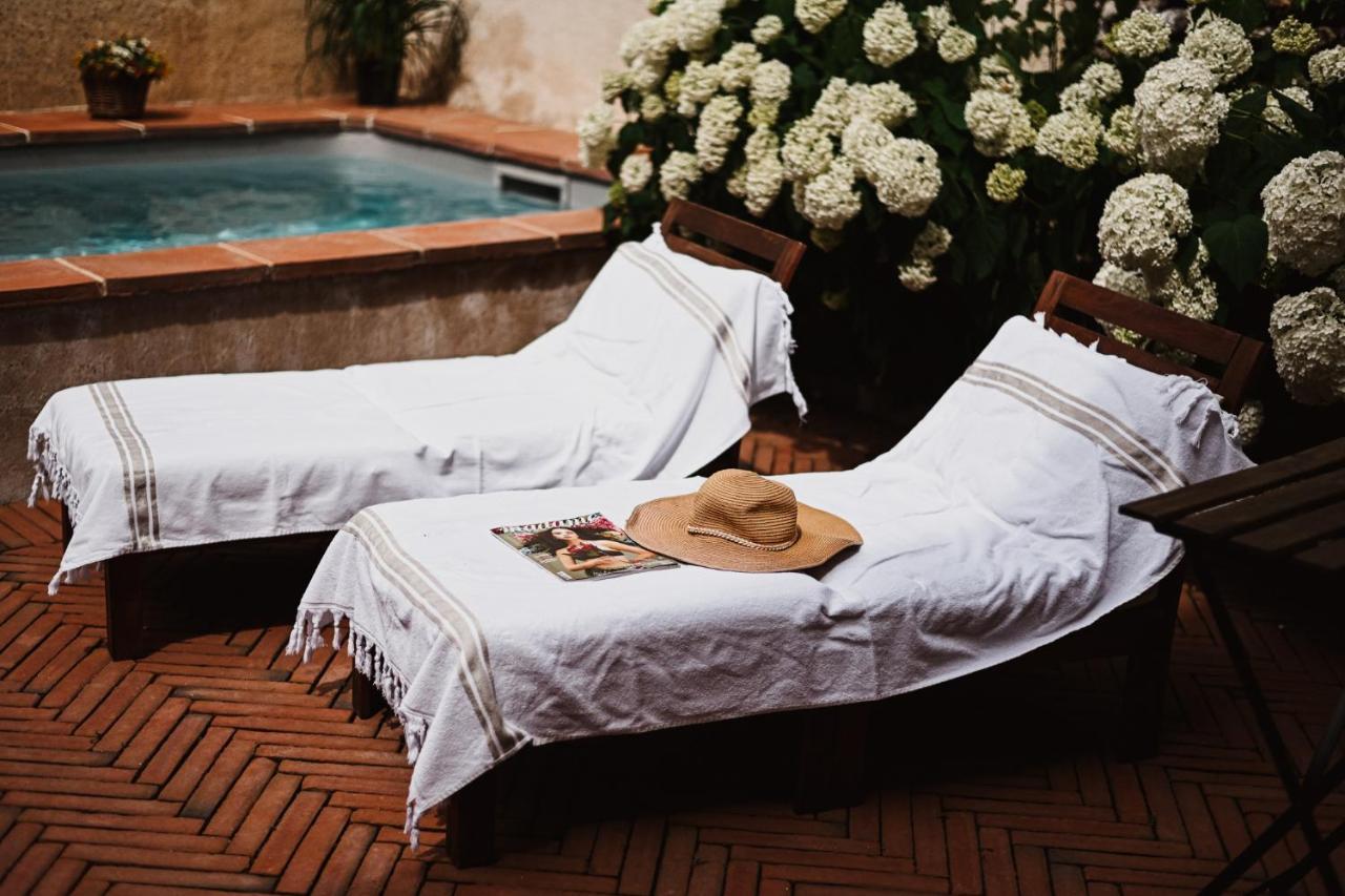 ミルポワ Demeure De La Carmine, Sejour Bien-Etre D'Exception, Piscine, Hammam, Champagne Bed & Breakfast エクステリア 写真